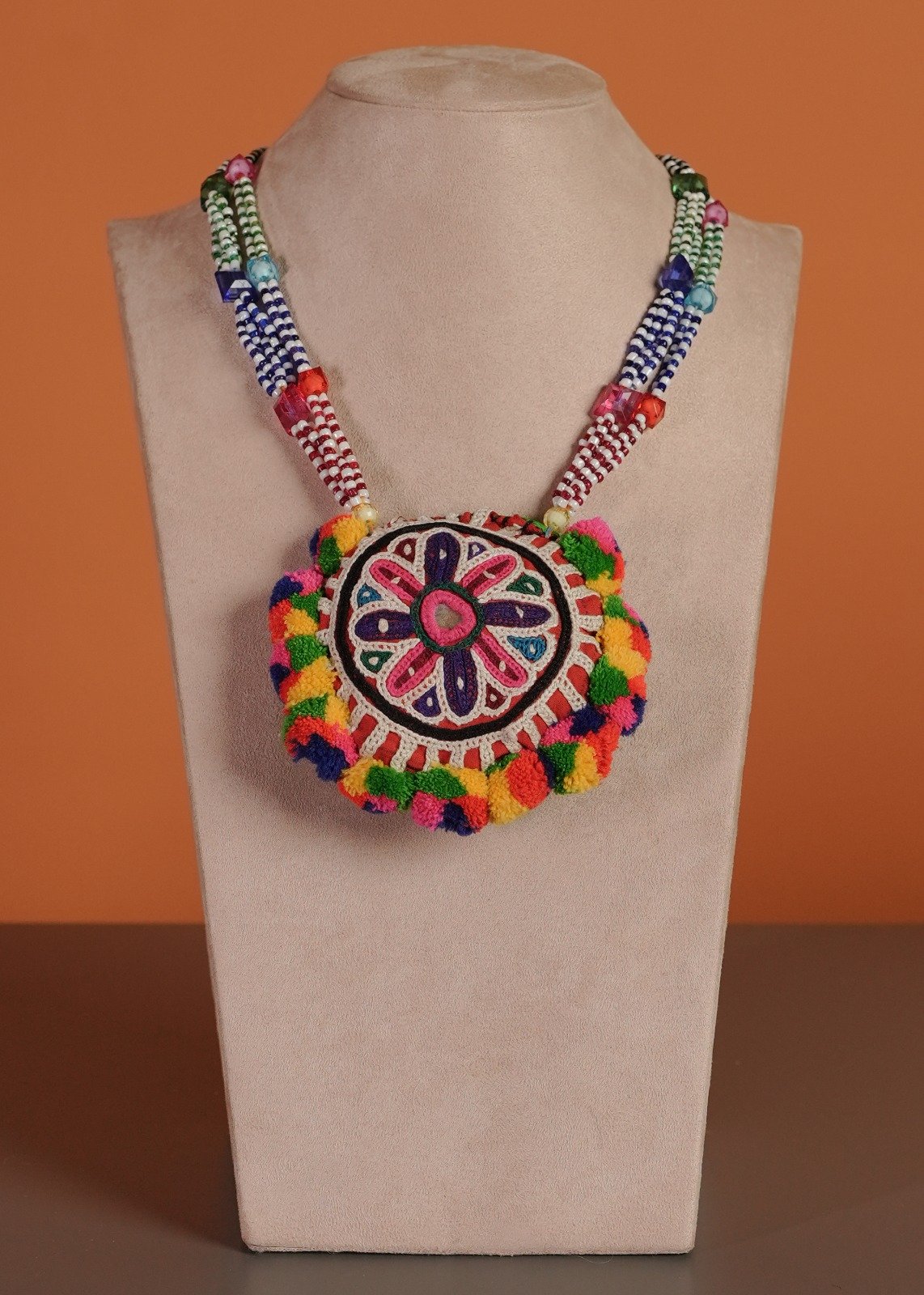 Kutch Glasswork Round Pendant Chain