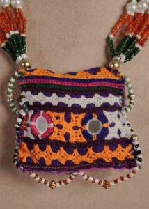 Kutch Glasswork Square Pendant Chain 2-2