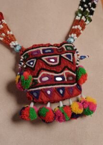 Kutch Glasswork Square Pendant Chain 3-1