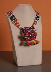 Kutch Glasswork Square Pendant Chain 3-2