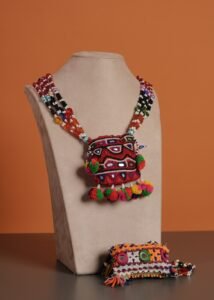 Kutch Glasswork Square Pendant Chain 3-3