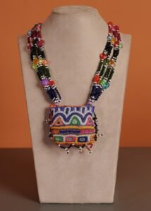 Kutch Glasswork Square Pendant Chain 5-4