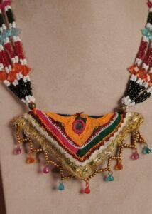 Kutch Glasswork Triangle Pendant Chain 6-4